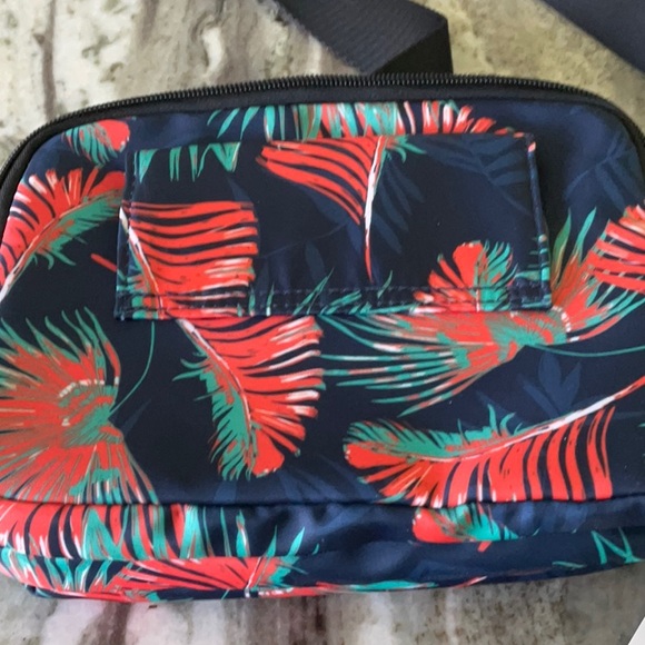 NWT IHKWIP luxury nylon convertible crossbody bag - Picture 2 of 14